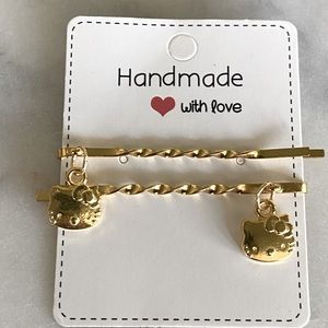 New 2 Pc Hello Kitty Hair Bobbi Pin